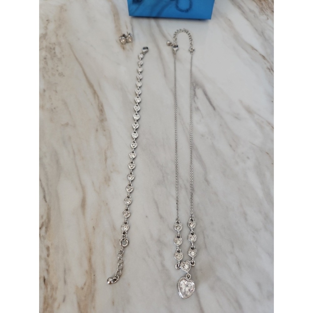 AVON Rhinestone Silver Tone 3 Piece Set Pendent 18" Necklace Bracelet Earrings